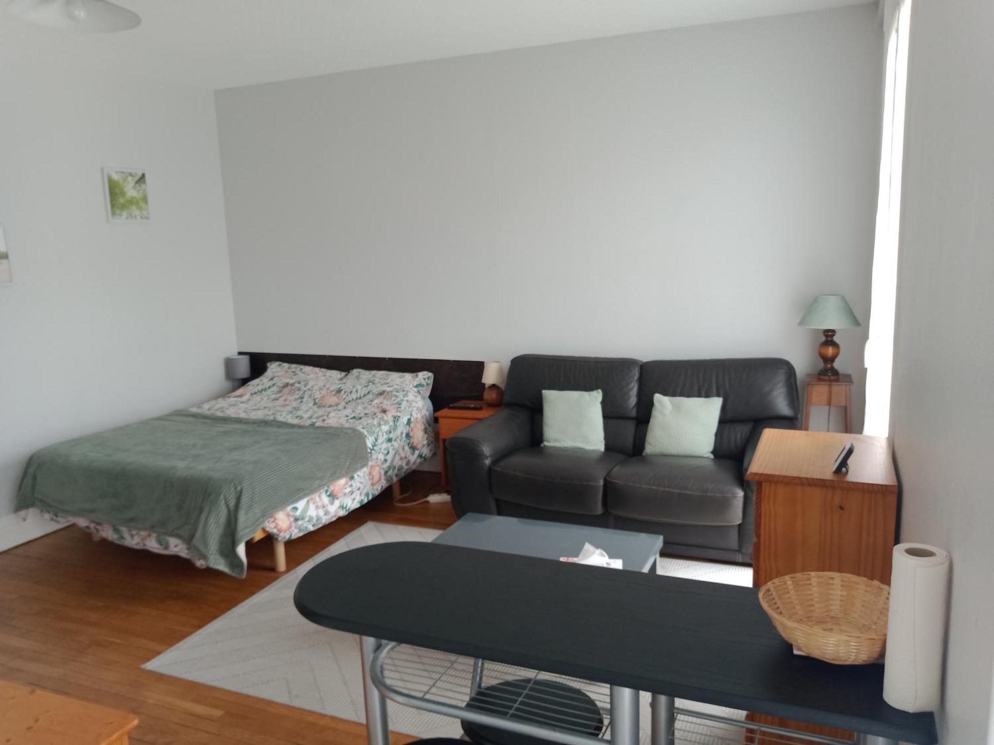 Appartement Perret 105 Rue Victor Hugo, Lumineux, Plein Centre, Parking Prive Arrivee Autonome Tout A Pied Le Havre Esterno foto